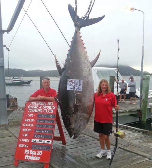Мешканка Нової Зеландії зловила 400-кілограмового тунця